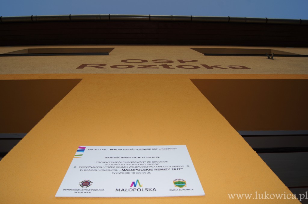 -> ODNOWIONY GARAŻ w REMIZIE OSP ROZTOKA