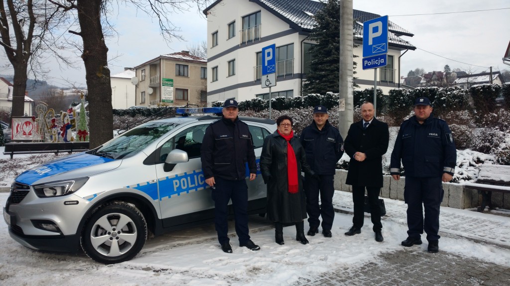 -> POLICJA W ŁUKOWICY Z NOWYM SAMOCHODEM
