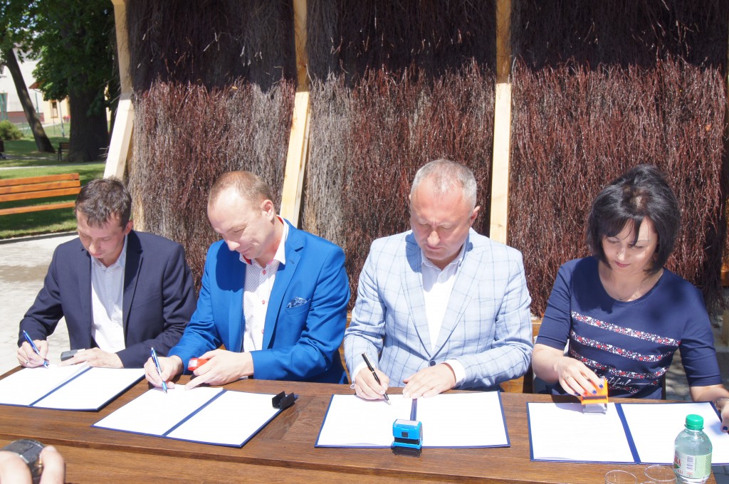 -> KURSY MZK DO STRONIA-POROZUMIENIE PODPISANE